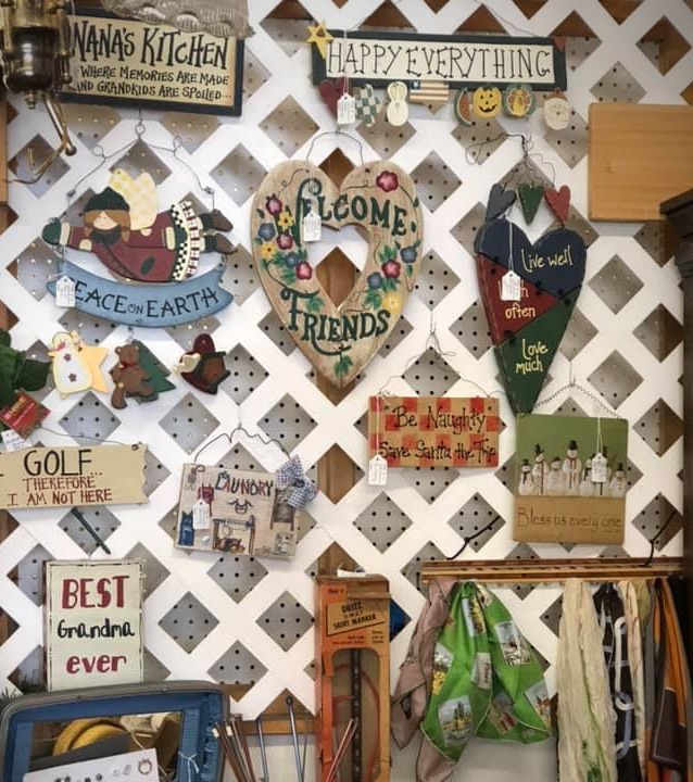 Lattice -Ideas for Antique Booth Walls - AntiqueStartup.com