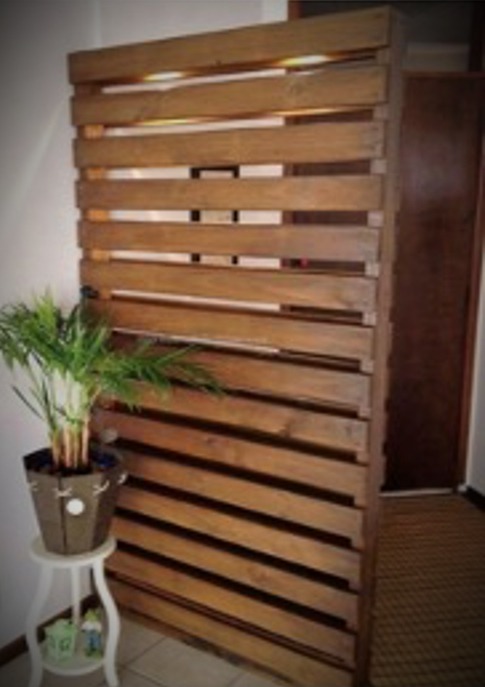 Pallet -Ideas for Antique Booth Walls - AntiqueStartup.com